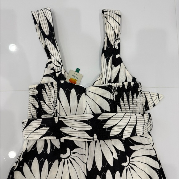 FARM Rio Monochrome Floral Jumpsuit - Picture 5 of 5